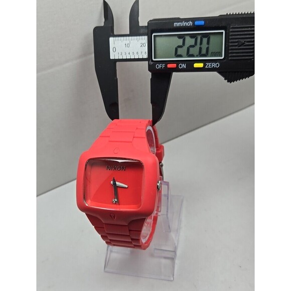 Nixon Rubber Player Neon Pink Diamond Accent 45Mm Watch New Battery 100M Quartz - Picture 5 of 11